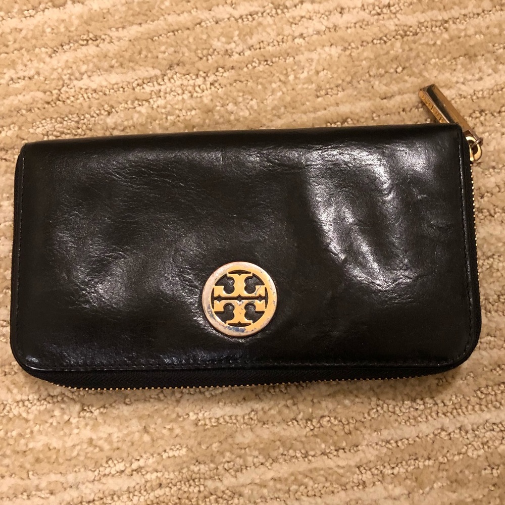 Tory Burch wallet